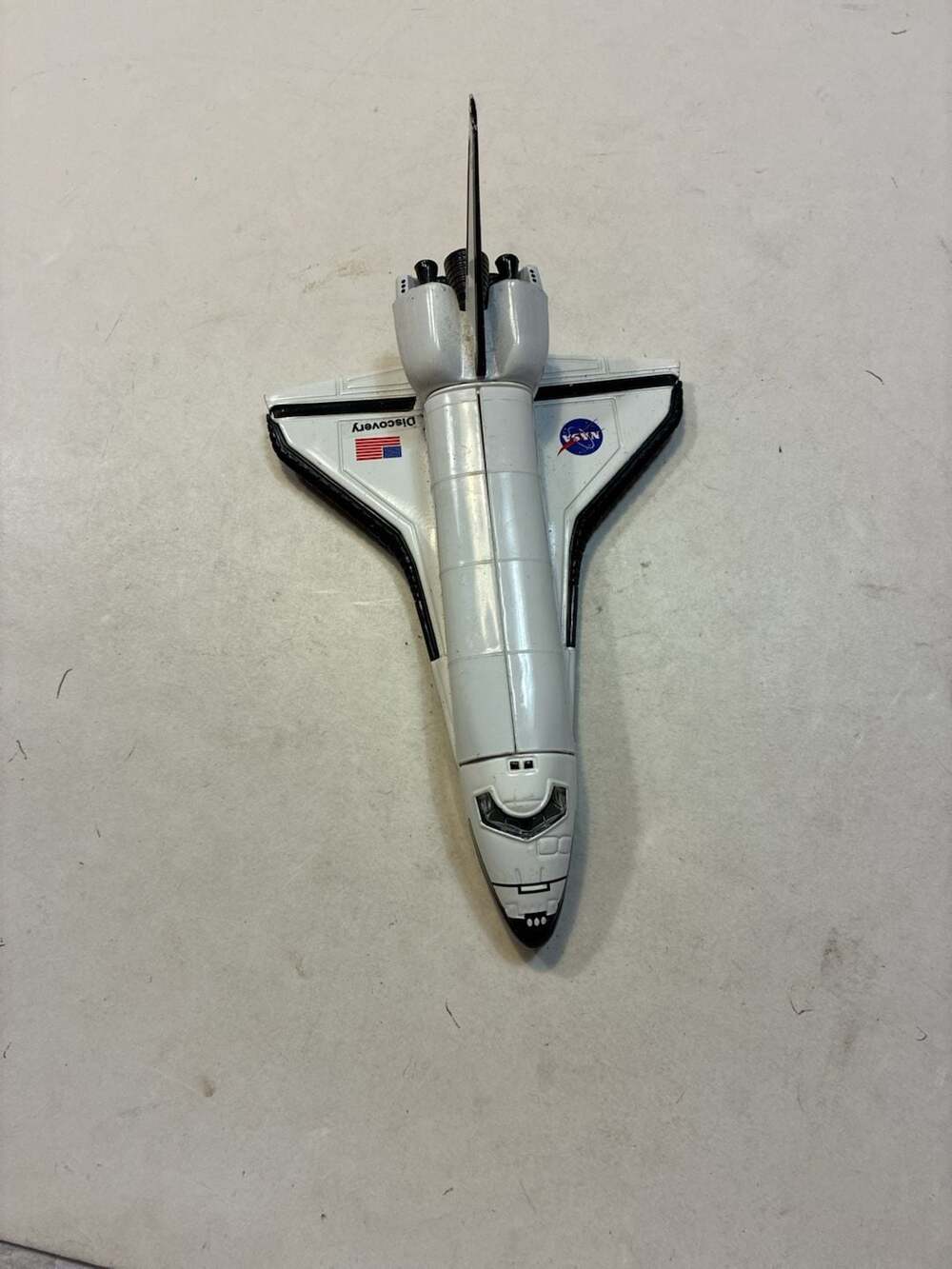 Fast Lane NASA Space Shuttle Discovery Diecast Pull Back Toy Vehicle